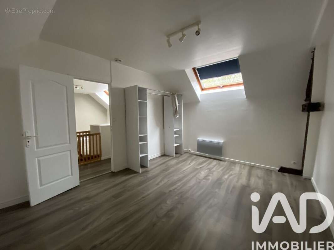 Appartement 140 m² à Lambres-Lez-Douai  - photo 9