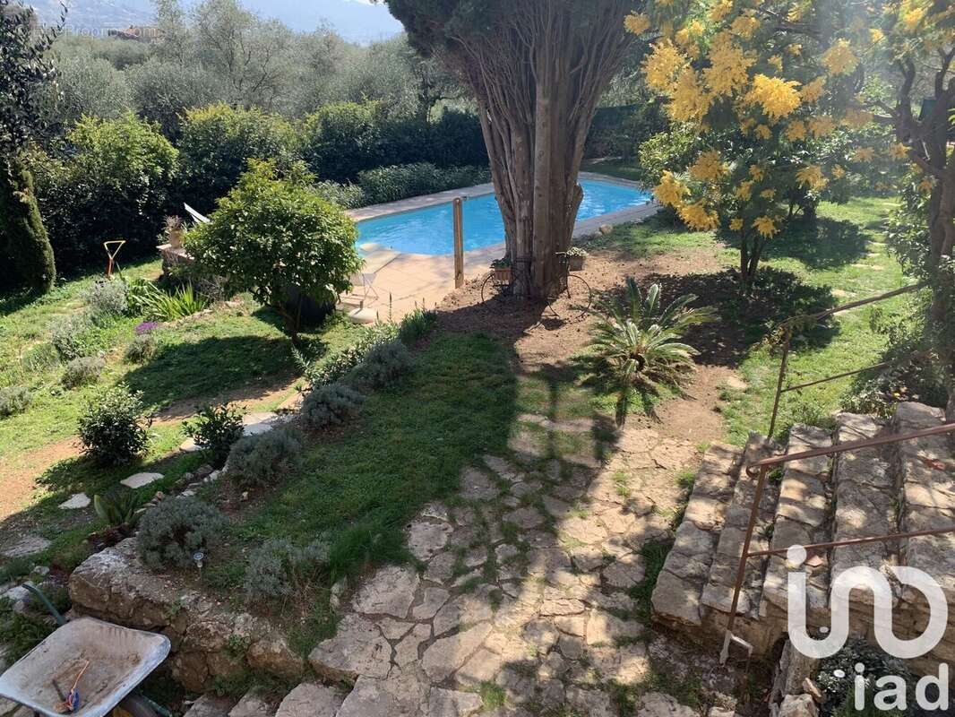 Photo 6 - Maison à LE BROC