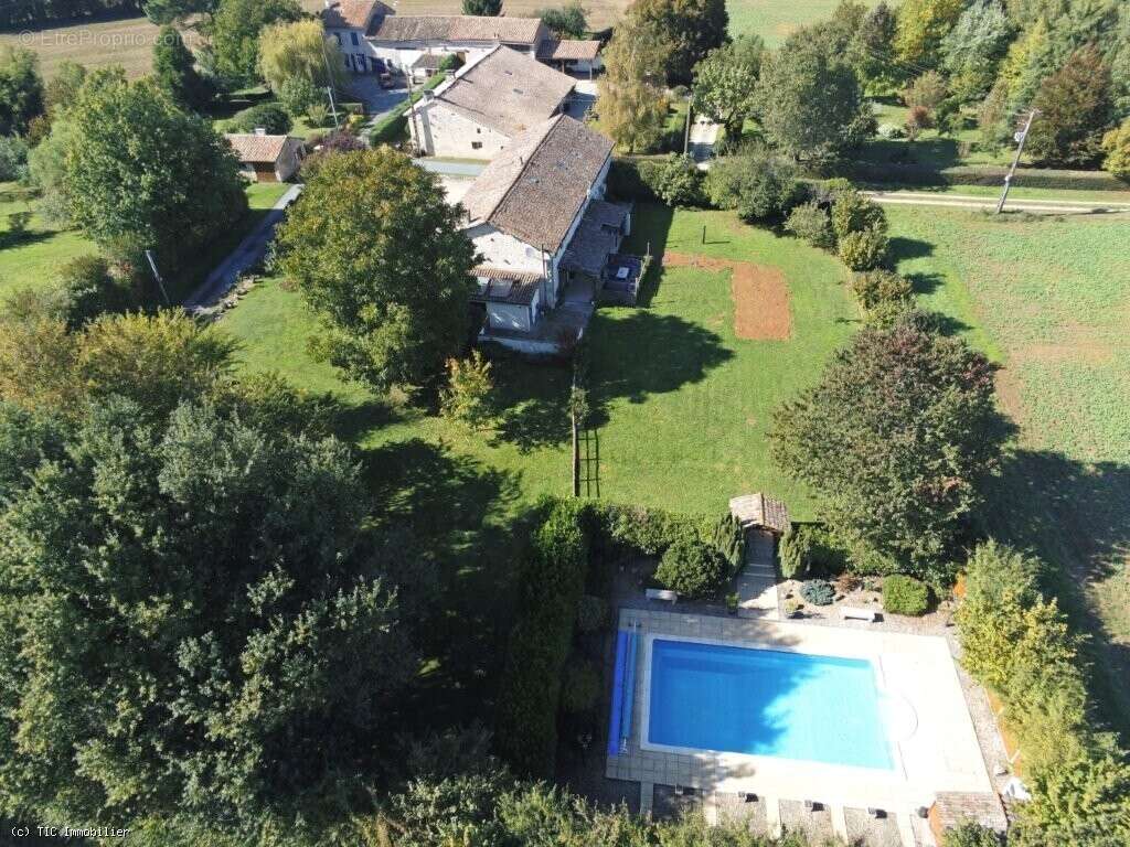 Maison à SAUZE-VAUSSAIS