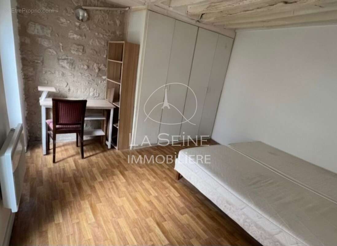 Appartement à PARIS-20E