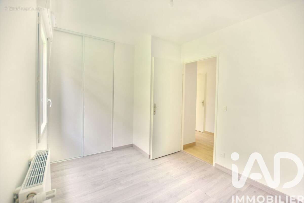 Photo 4 - Appartement à MENNECY