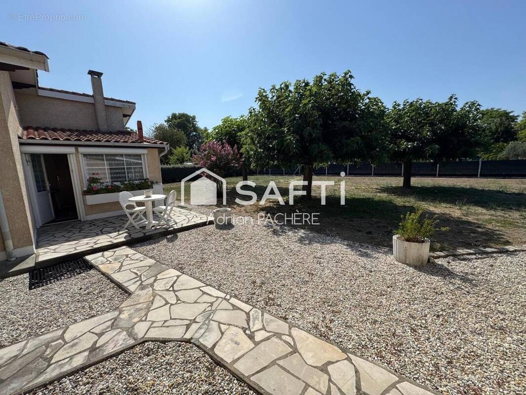 Photo 1 - Maison à TALAIS