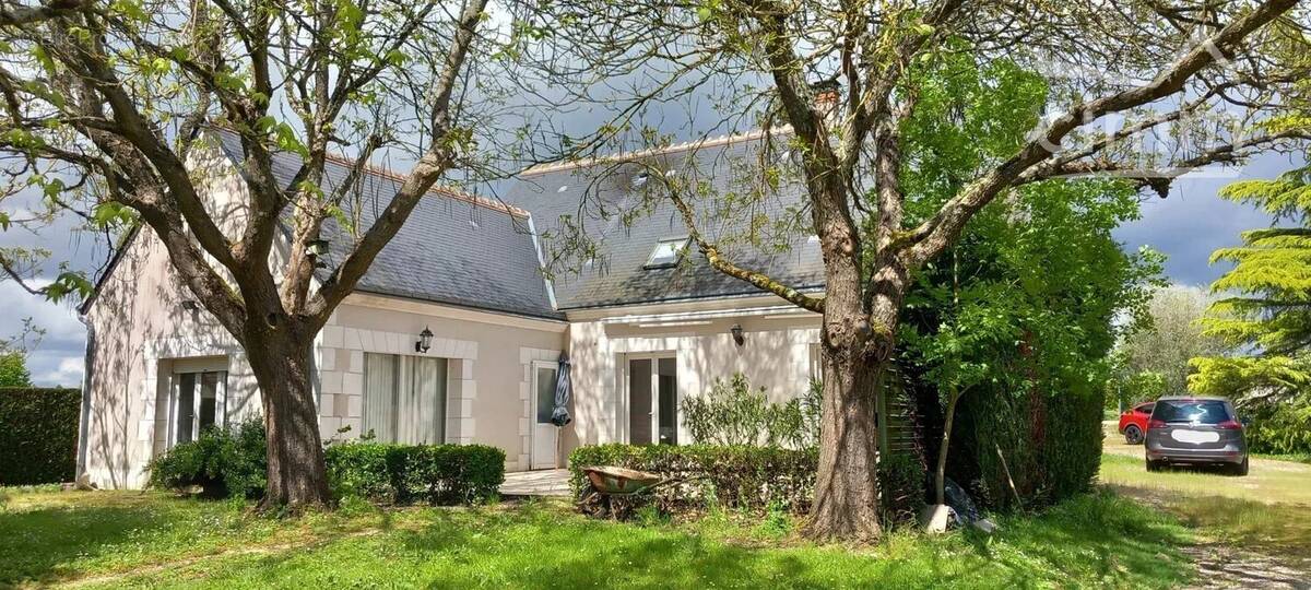 Maison à COUR-CHEVERNY