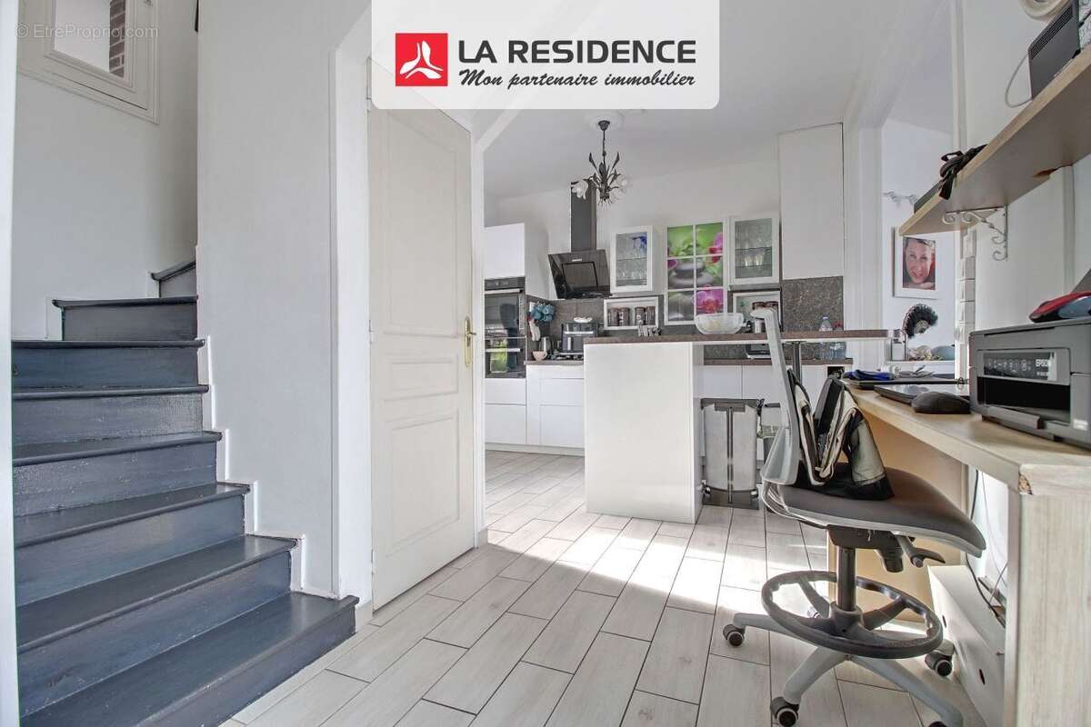 Maison à SAINT-ETIENNE-DU-ROUVRAY