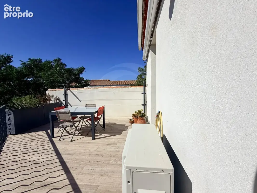 BOUZIGUES  T3 entièrement rénové avec terrasse - photo 8