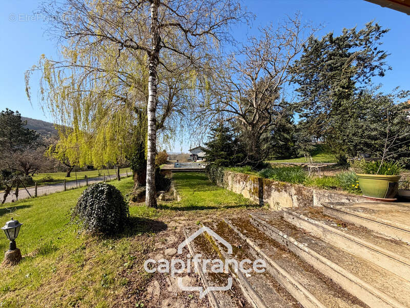 Maison à MONTRIGAUD