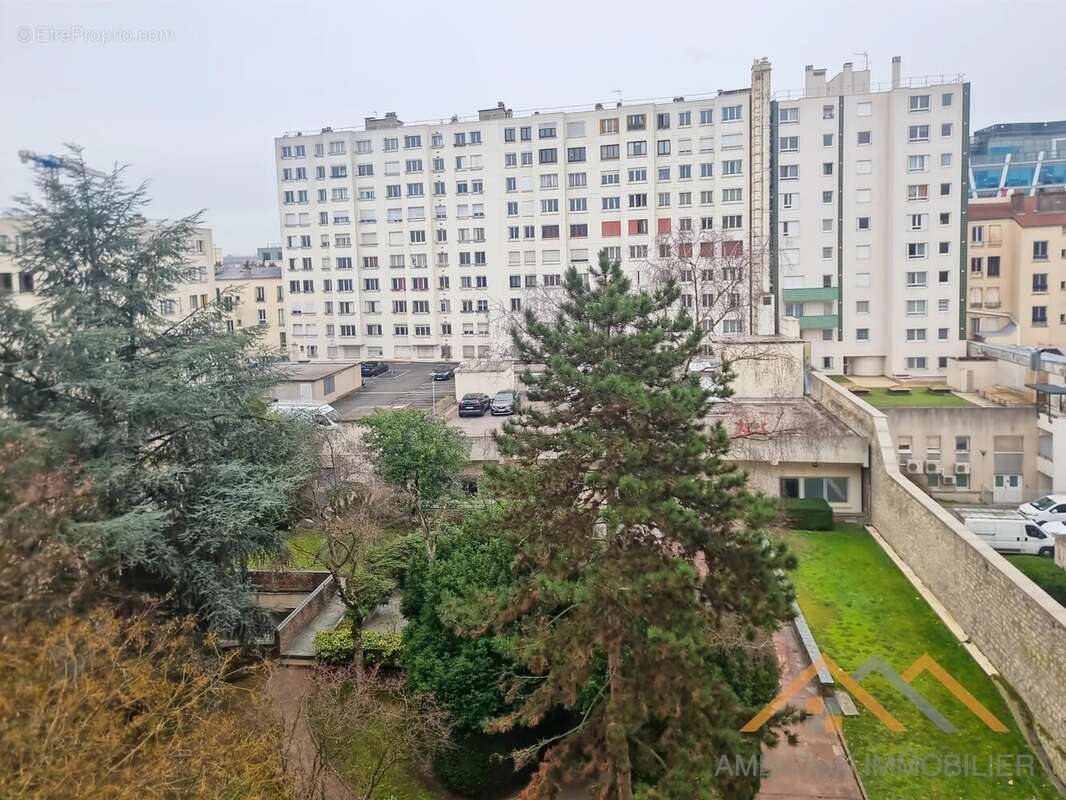 Appartement à LE KREMLIN-BICETRE