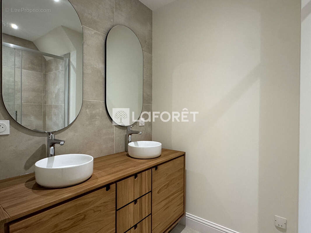 A vendre Maison Eysines 6pièce(s) 150 m² avec son annexe de 40 m² - photo 8
