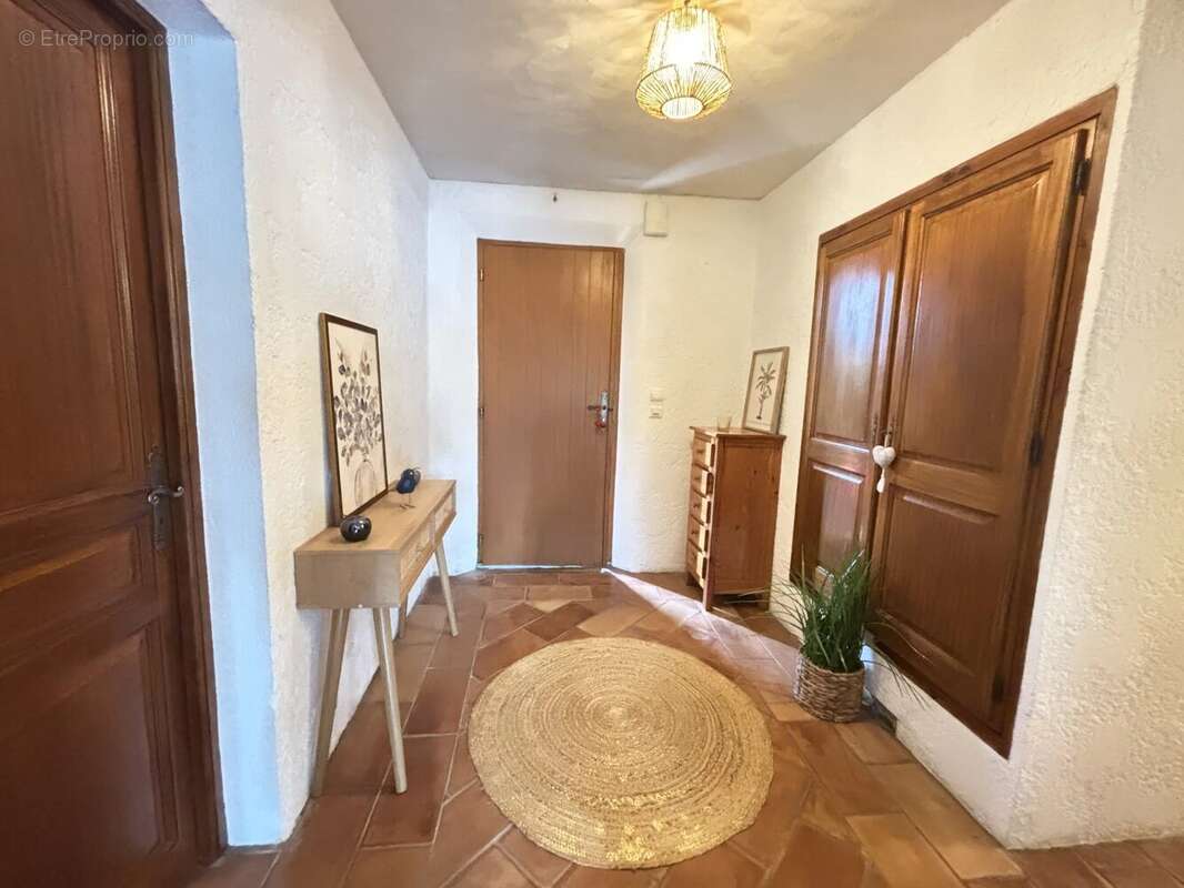 Maison à FIGANIERES