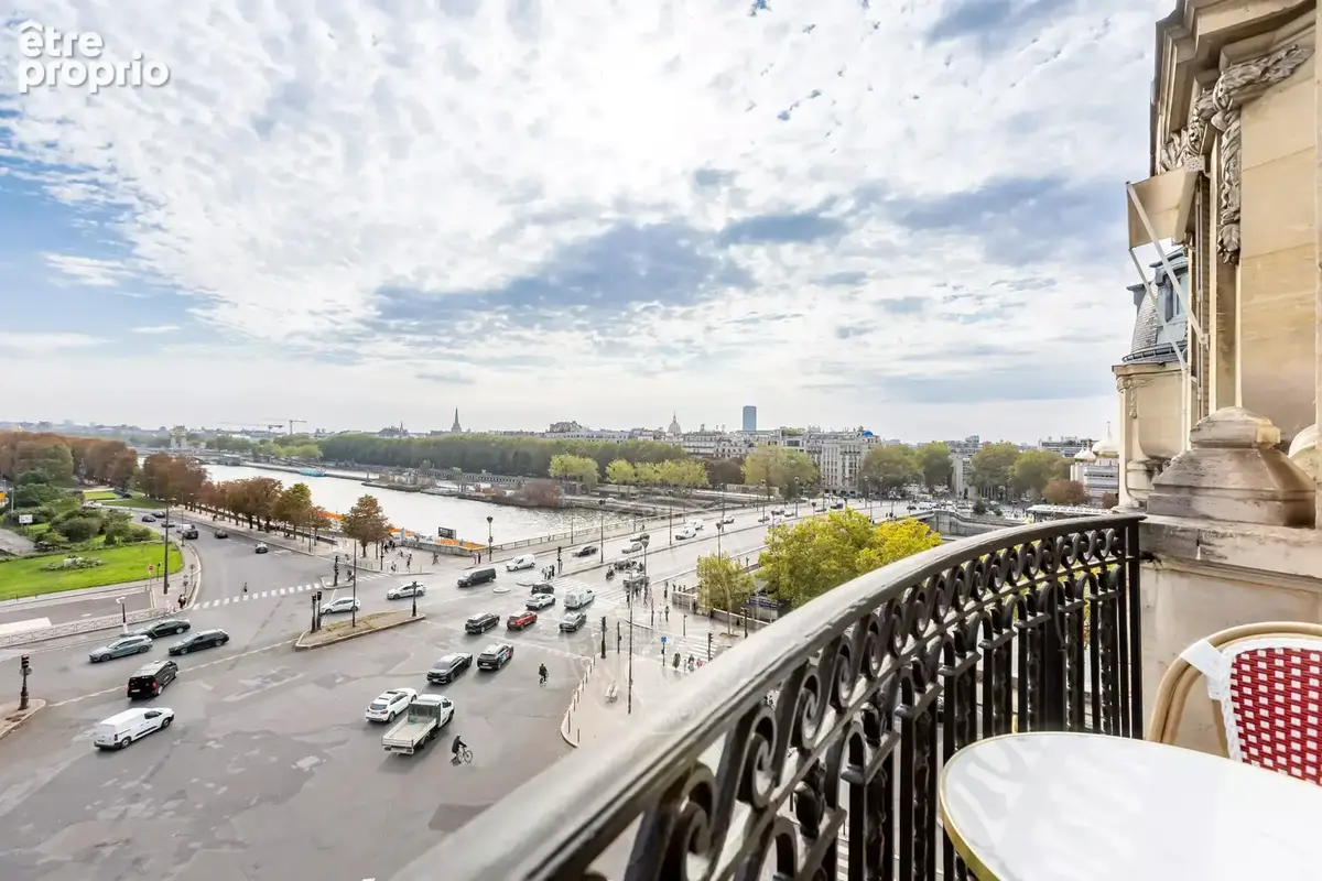Paris xvi - triangle d'or - vue seine - balcons - photo 2