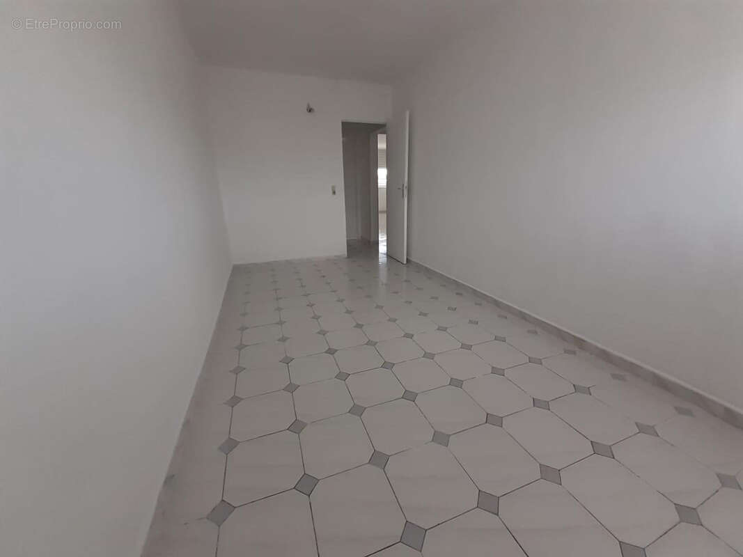 Appartement à LES ABYMES