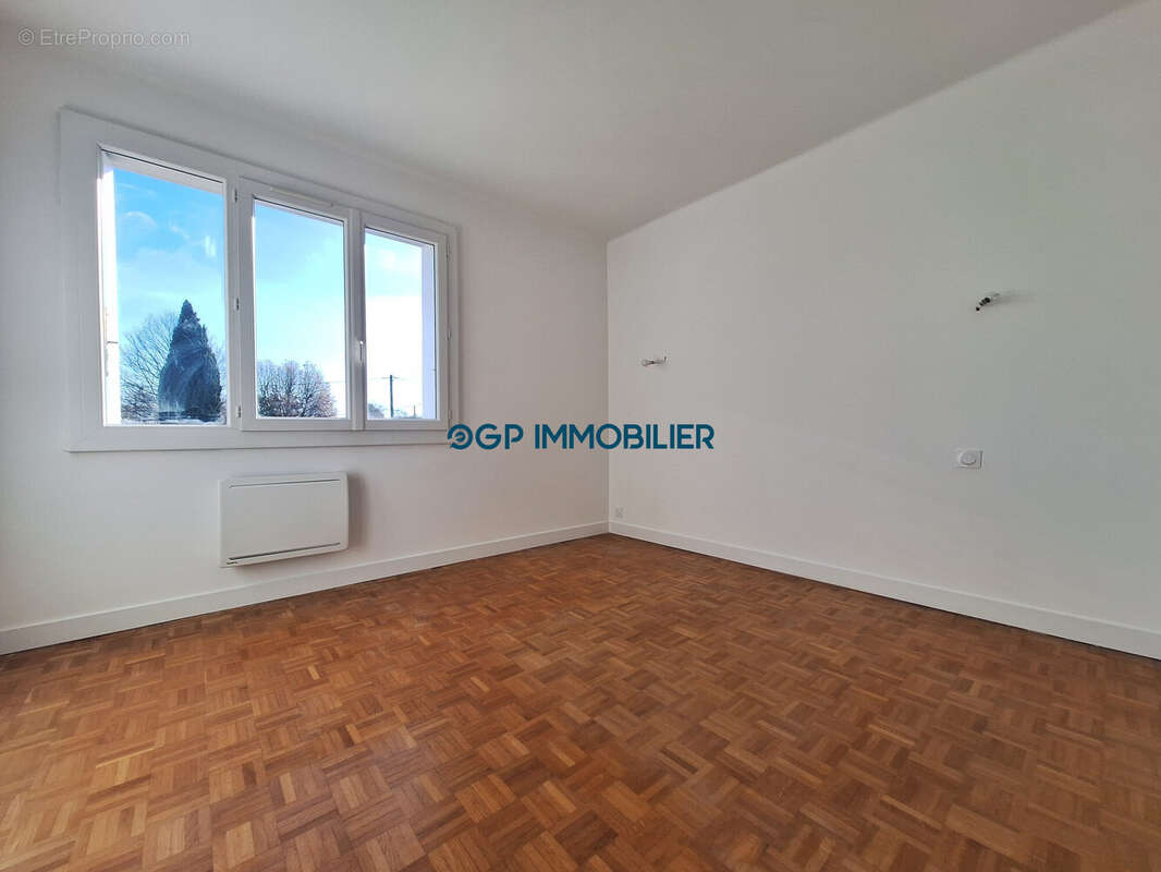 Maison à BRUGUIERES