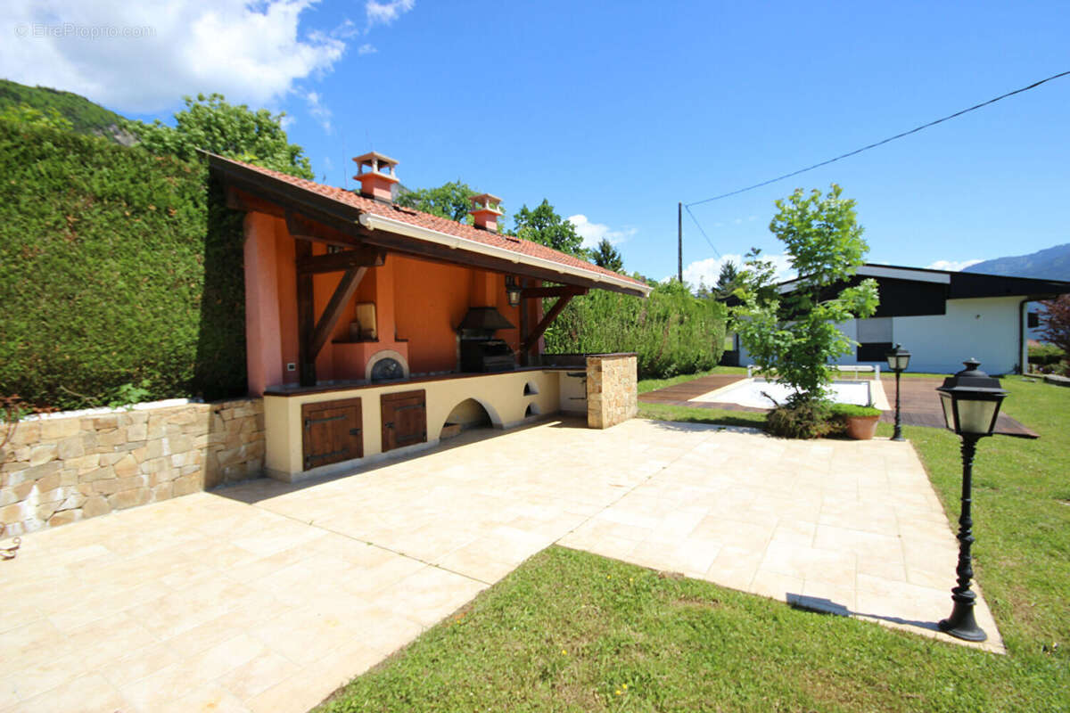 Maison à MARIGNIER