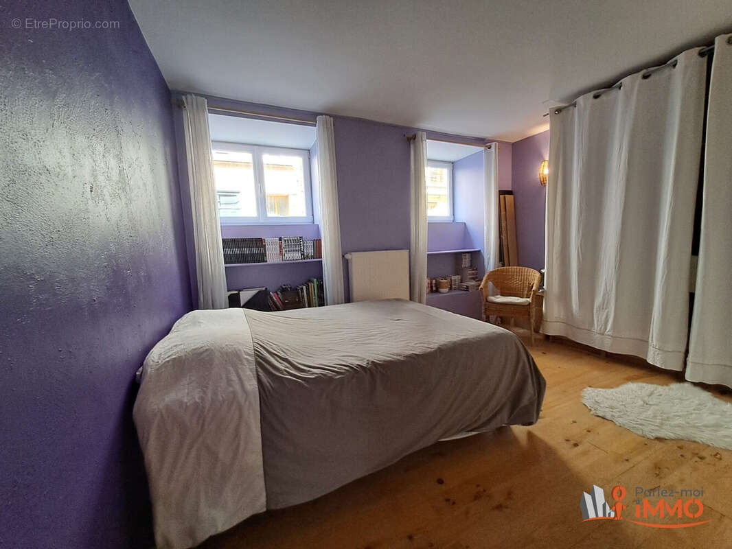 Appartement à SAINT-ETIENNE