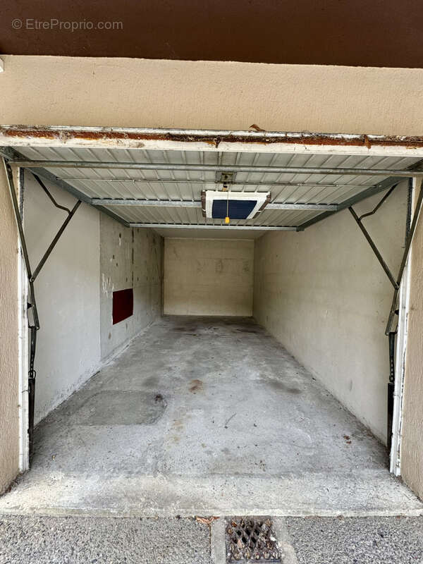 Nyons - appt t3 / terrasse / ascenseur / garage / cave - photo 4
