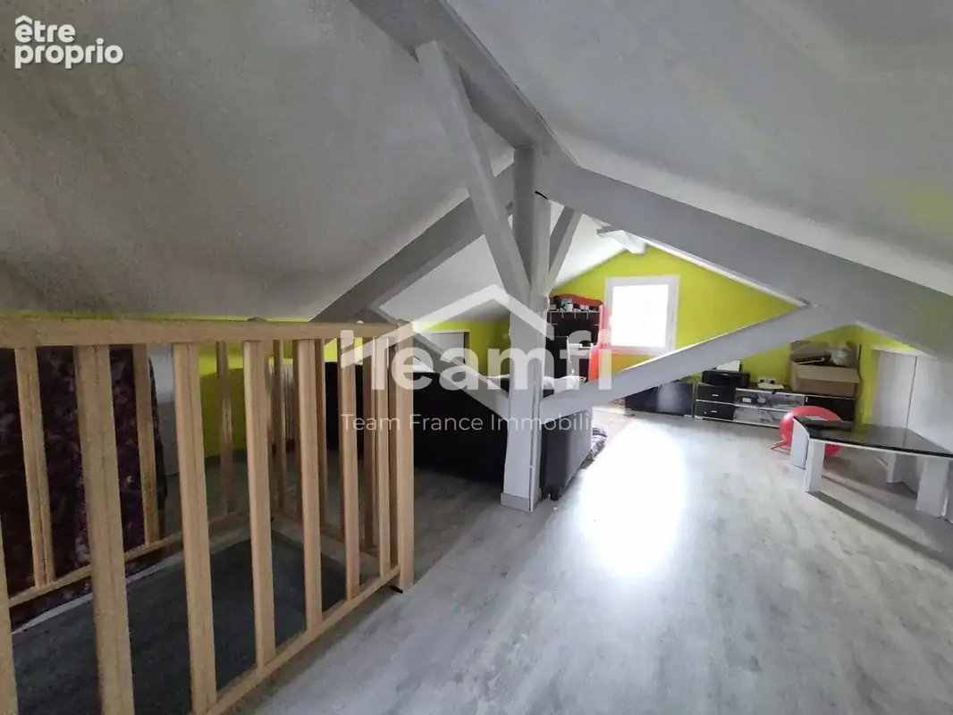 Maison 108 m² à Thiers  - photo 8