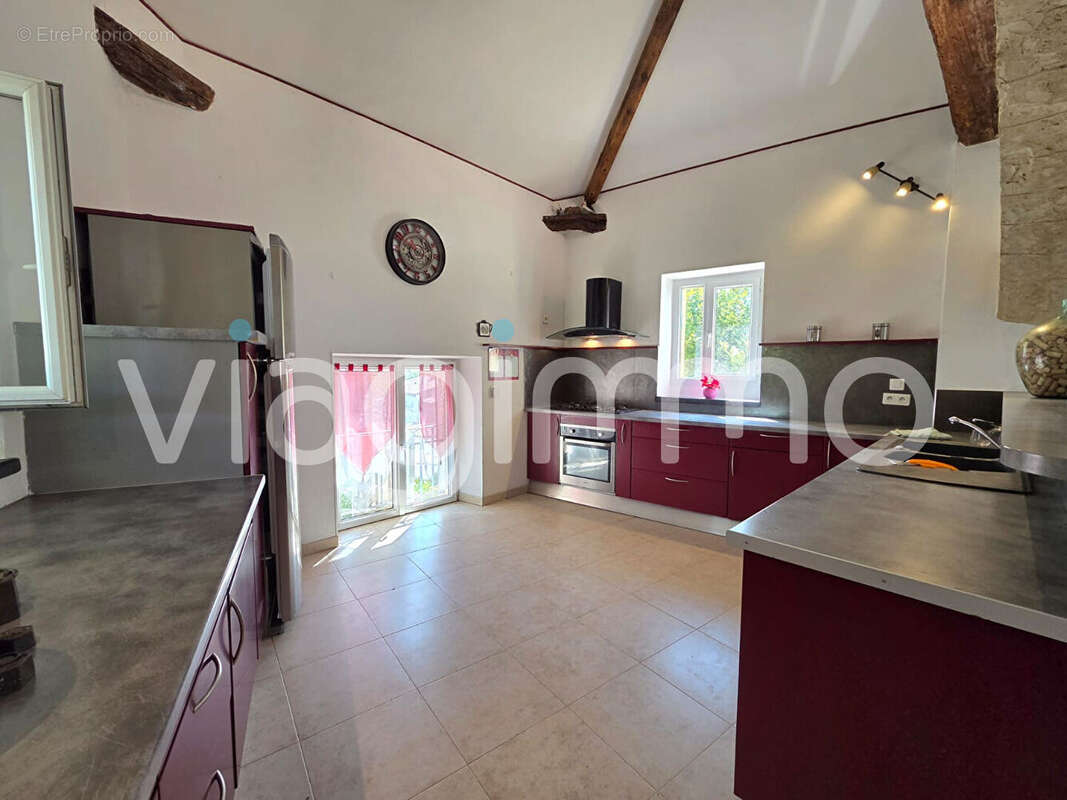 Maison, Saint-Maurice-Sur-Eygues, 6 pièces, 186 m² - photo 4