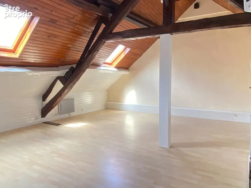 Lot de 2 appartements (T2 + Studio) Vétheuil - 65 m²  (90 m² au sol) - photo 9