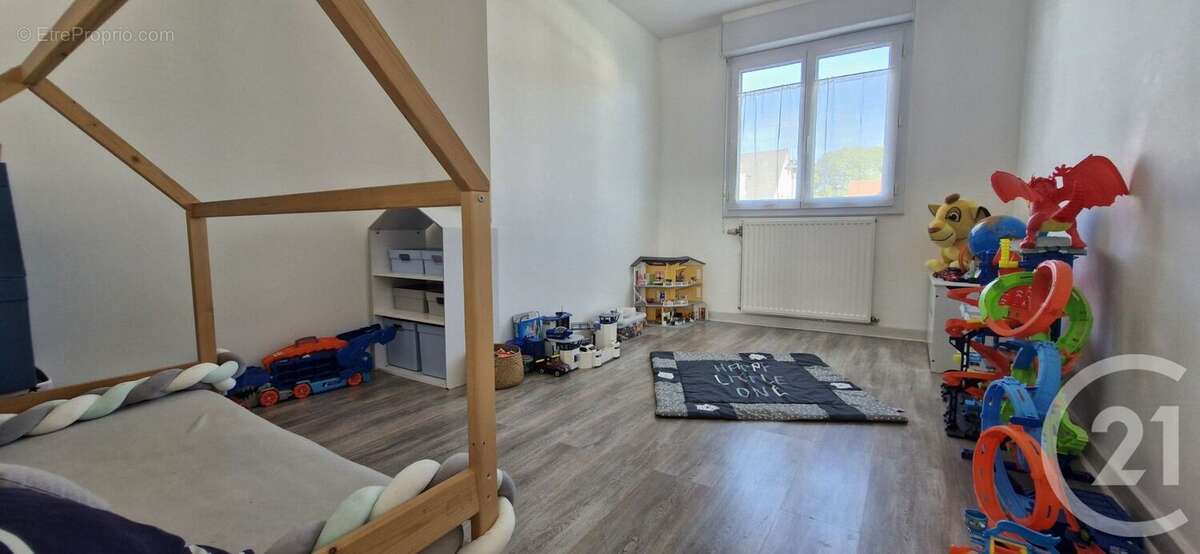 Maison à SAINT-DENIS-LES-PONTS