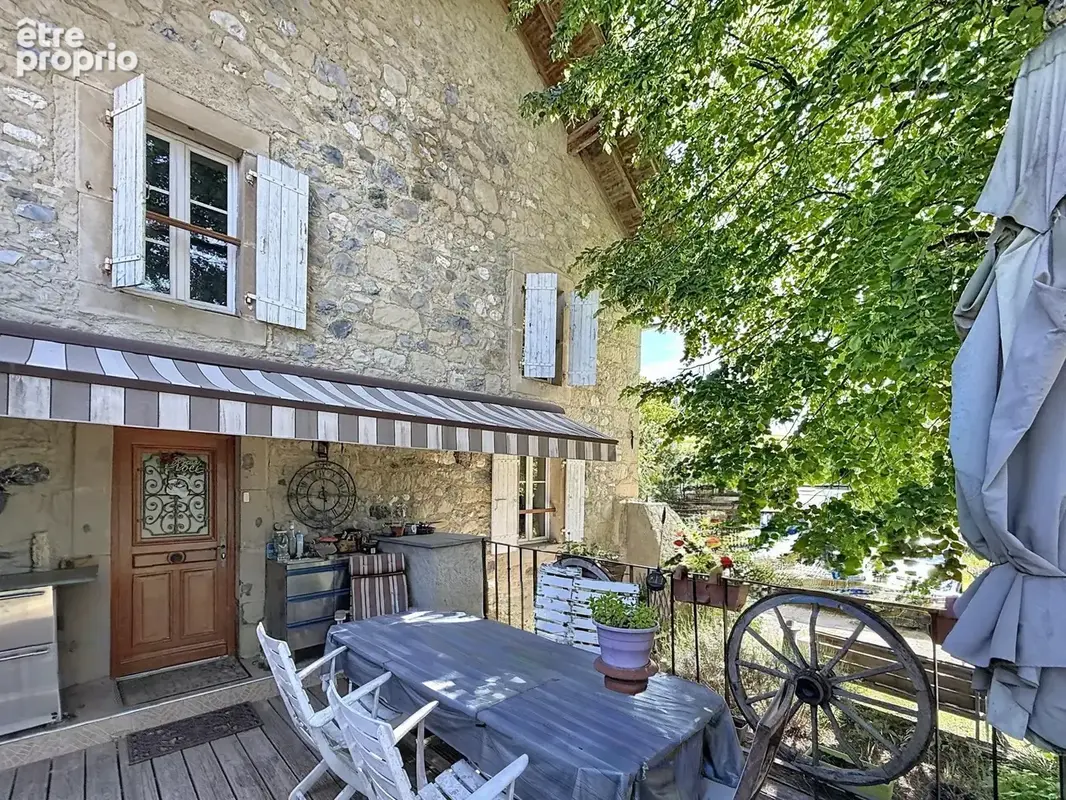 Photo 1 - Maison à CERNEX