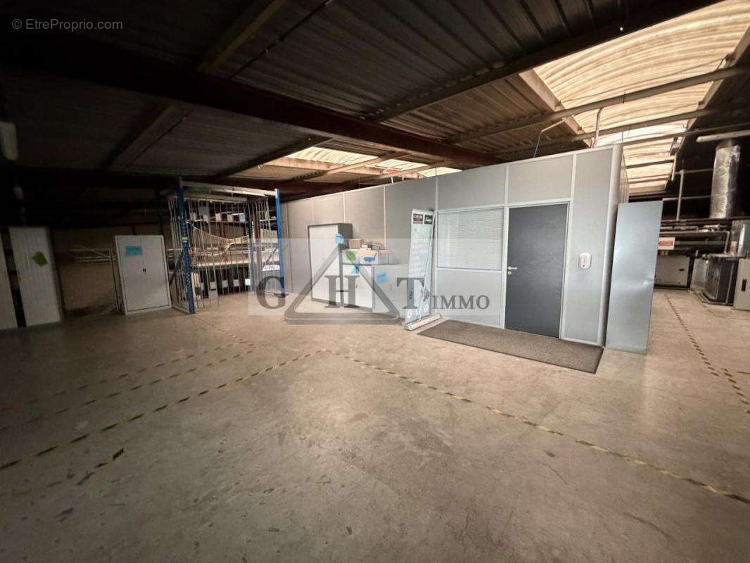 Entrepot 2765m2 a vendre bondoufle - photo 7