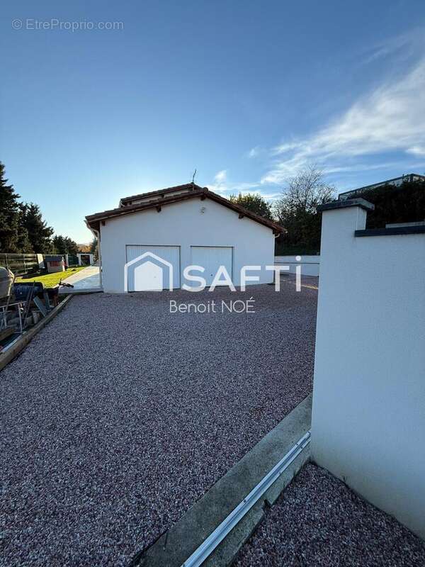 Photo 2 - Maison à LES PUJOLS