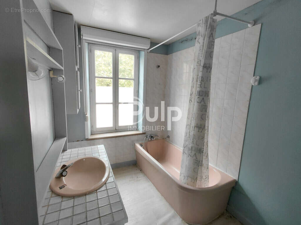 Maison à SAINT-MARTIN-BOULOGNE