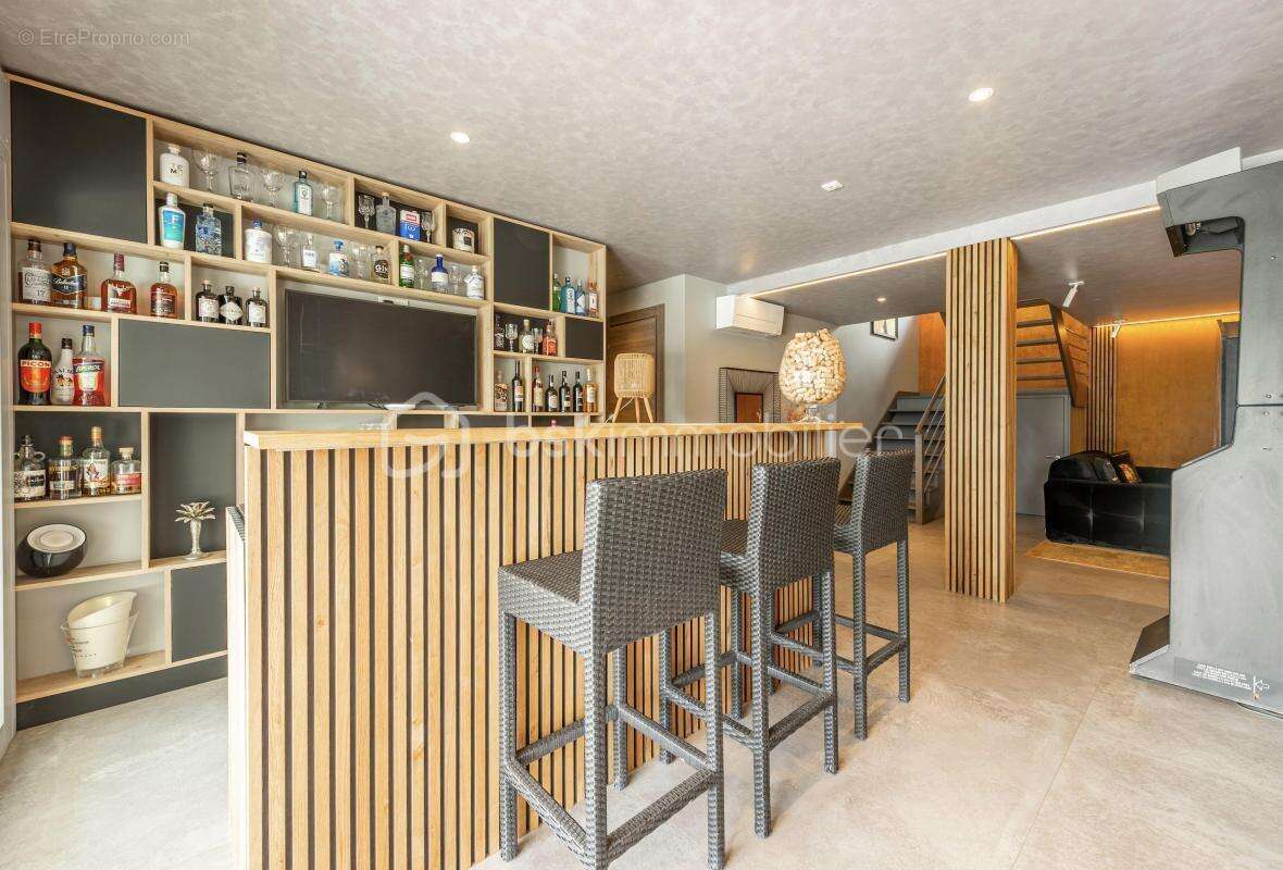 Maison à SAINT-JORIOZ