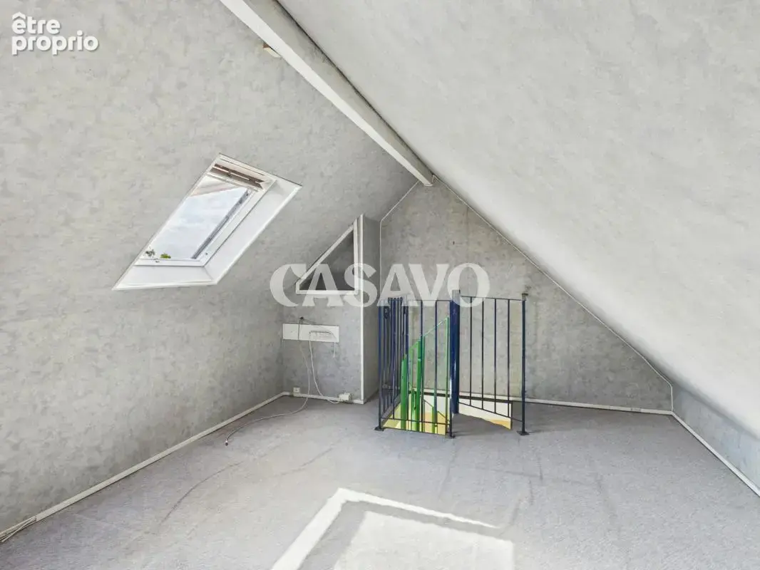 Vente Maison 5 pièces de 155m² - 94120 Fontenay-sous-Bois - photo 12