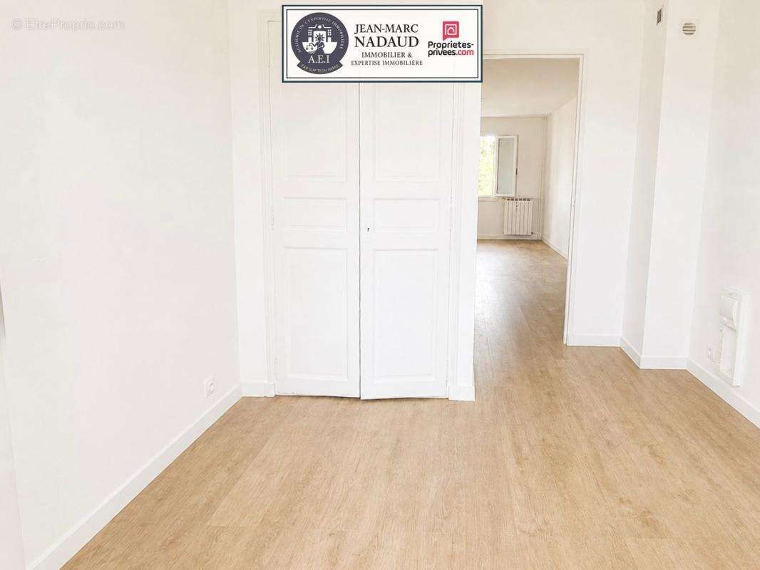 3 pièces entièrement rénové  clim+ garage + cave, tout à pied' - photo 12