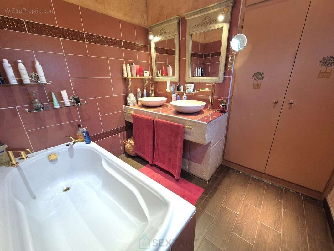 Belles prestations - maison 4 chambres, garage, piscine chauffée - photo 10