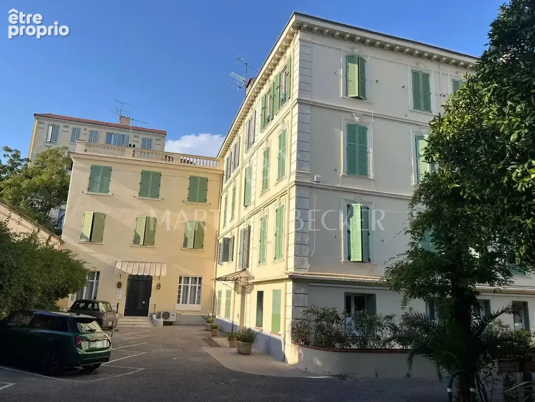 Cannes – dernier étage – beau 2 pièces – idéal investissement locatif - photo 6