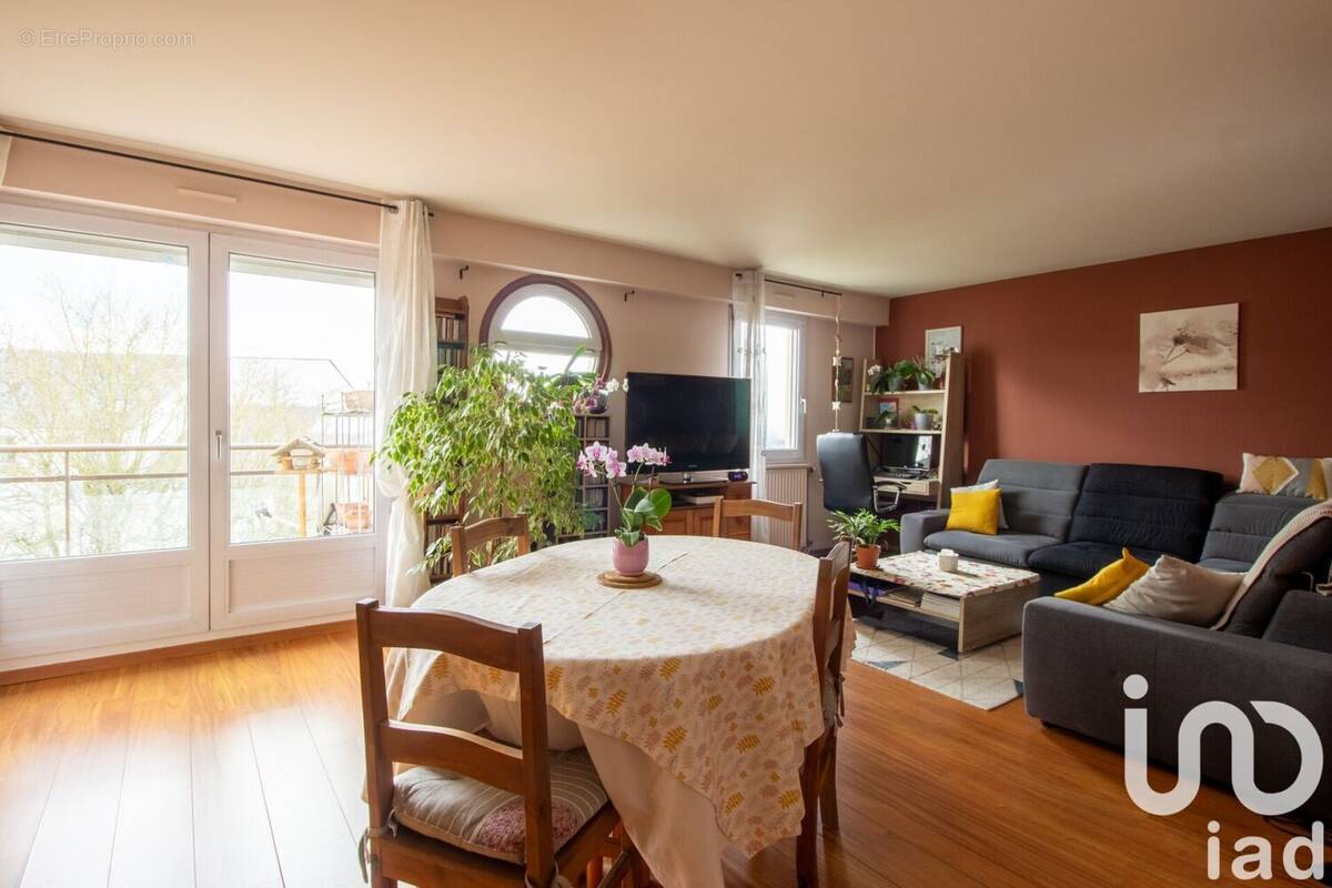 Photo 1 - Appartement à BOISSY-SAINT-LEGER