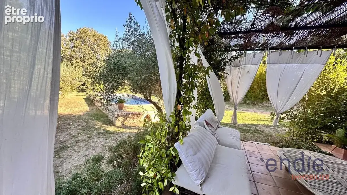 A Lorgues, charmante bastide de 158m2, 4 chambres, studio et piscine - photo 21