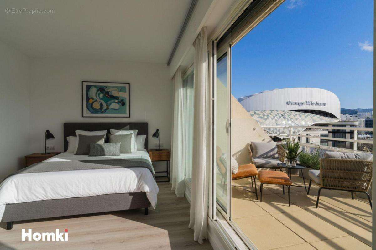 Appartement à MARSEILLE-8E