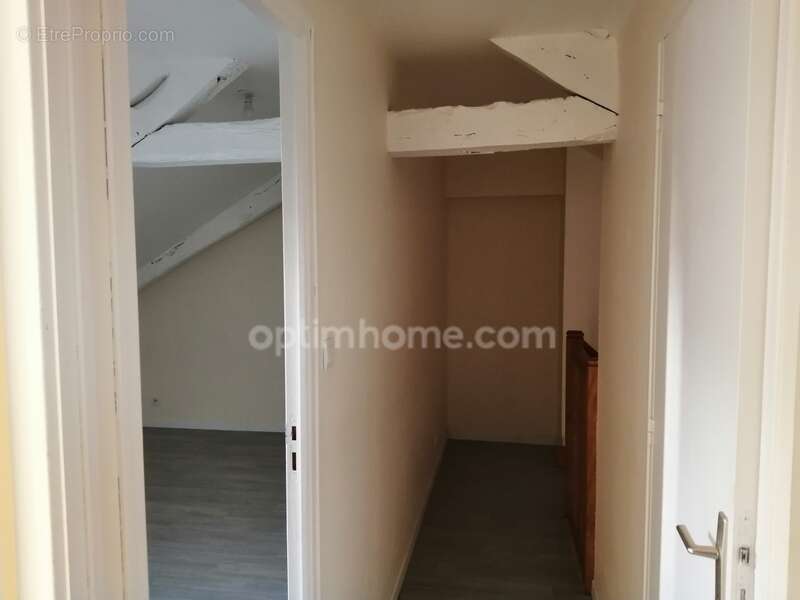 Appartement à BECHEREL