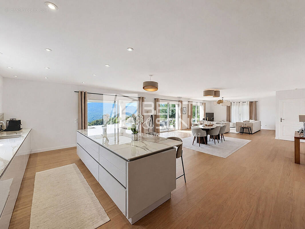 Maison à LES ADRETS-DE-L'ESTEREL