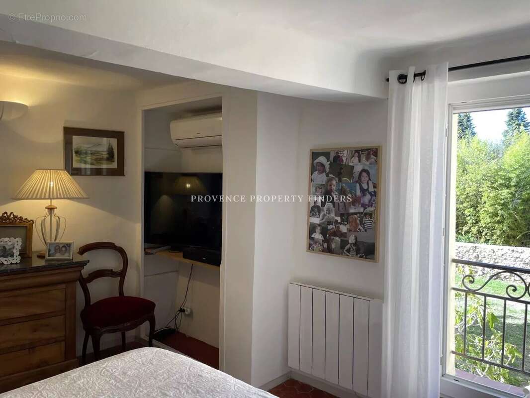 Maison à VILLECROZE