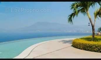 Maison à MONTHARVILLE