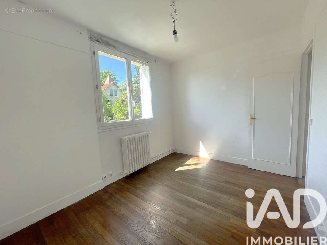 Photo 7 - Appartement à BOURG-LA-REINE