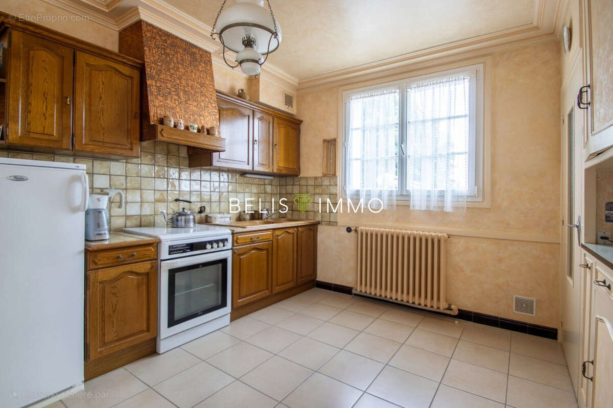 Maison à MONTLOUIS-SUR-LOIRE