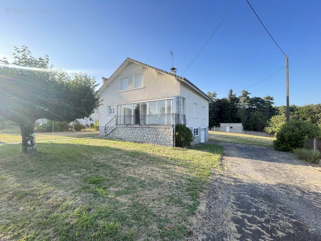 Maison à SAINT-PRIVAT