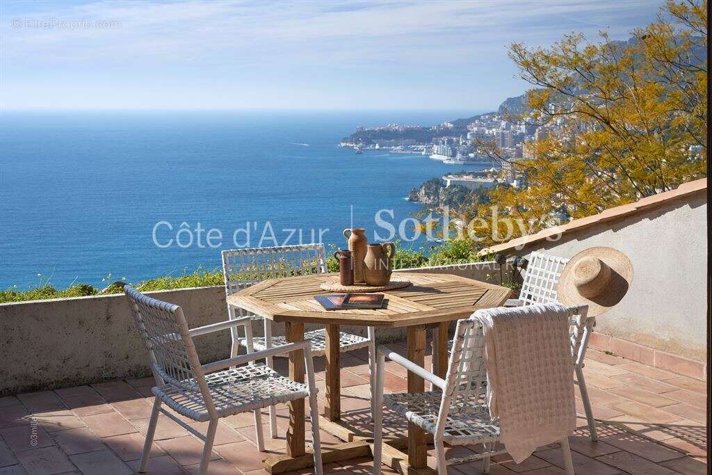 Maison à ROQUEBRUNE-CAP-MARTIN