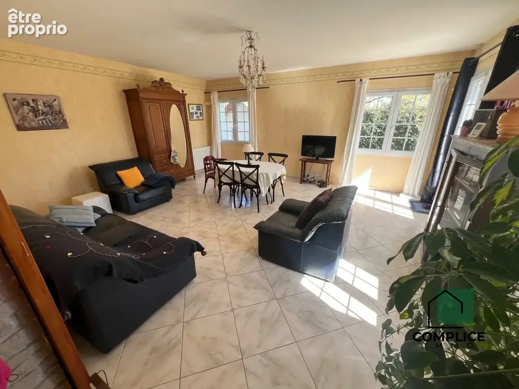 Maison 5 pièces 110 m² à vendre à Coueron (44220) - photo 4