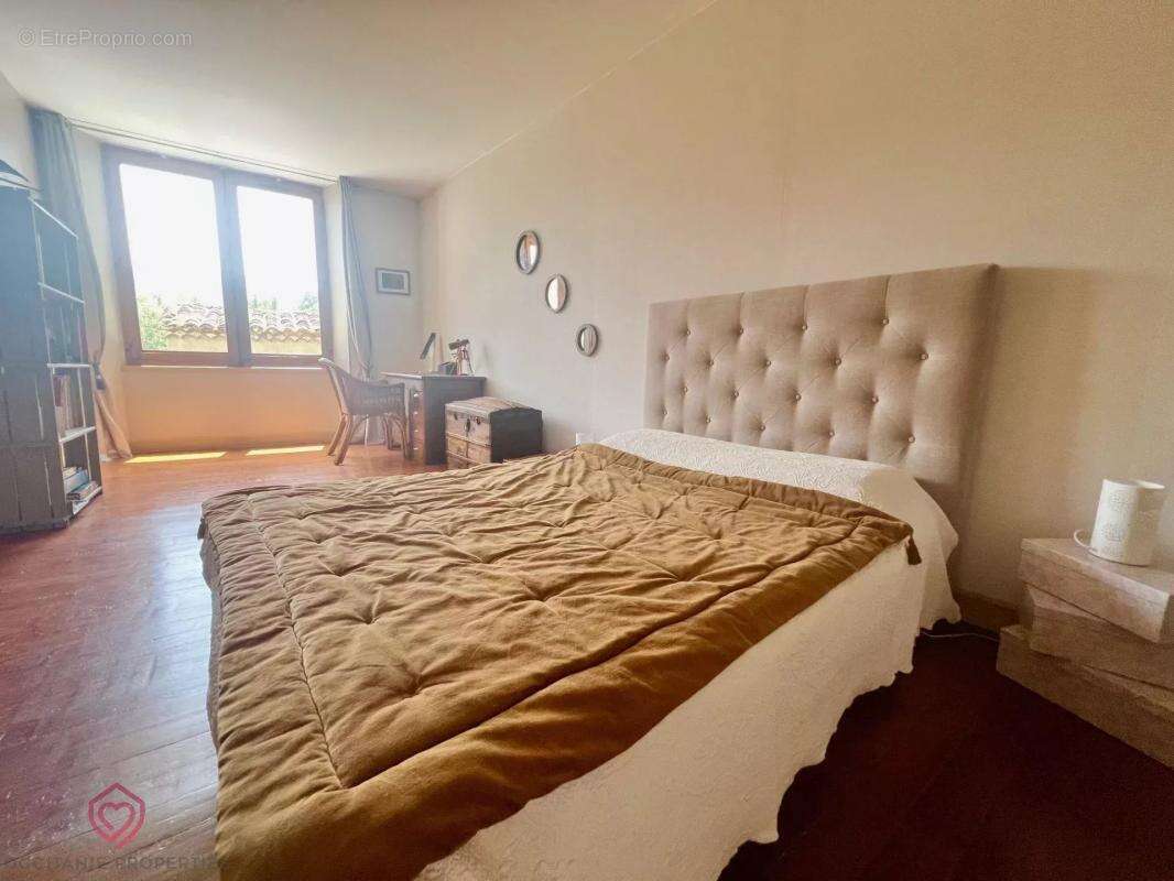 Maison à SAINT-PIERRE-DE-RIVIERE