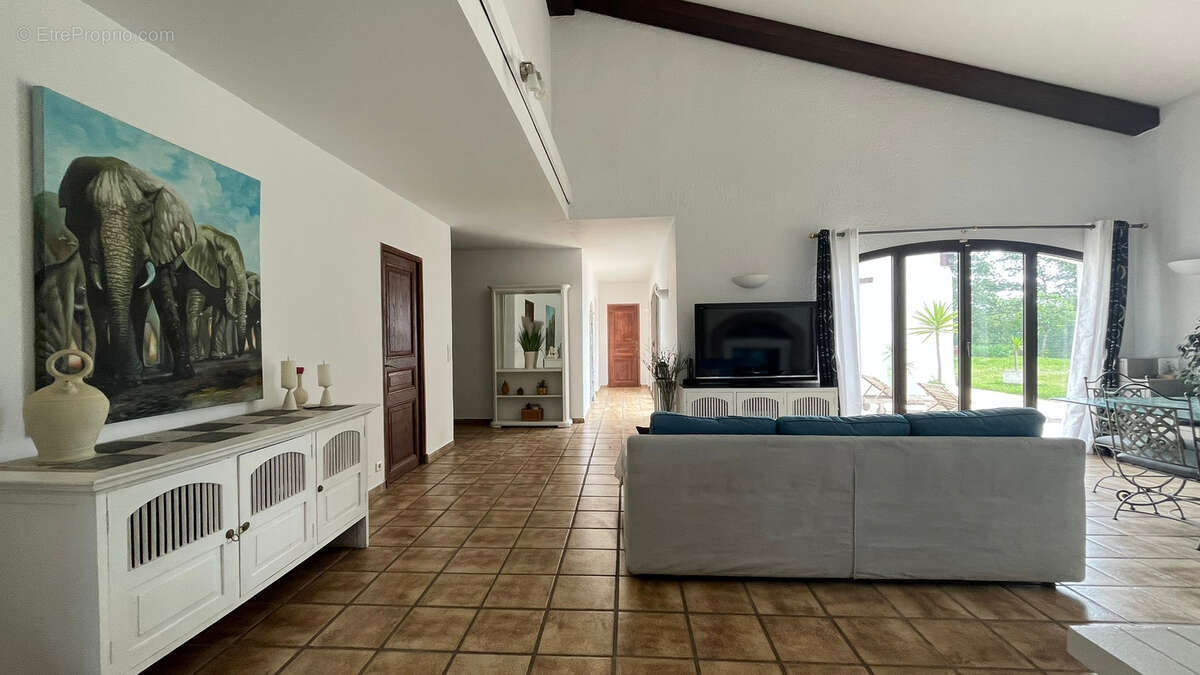 Maison à LA GAUDE