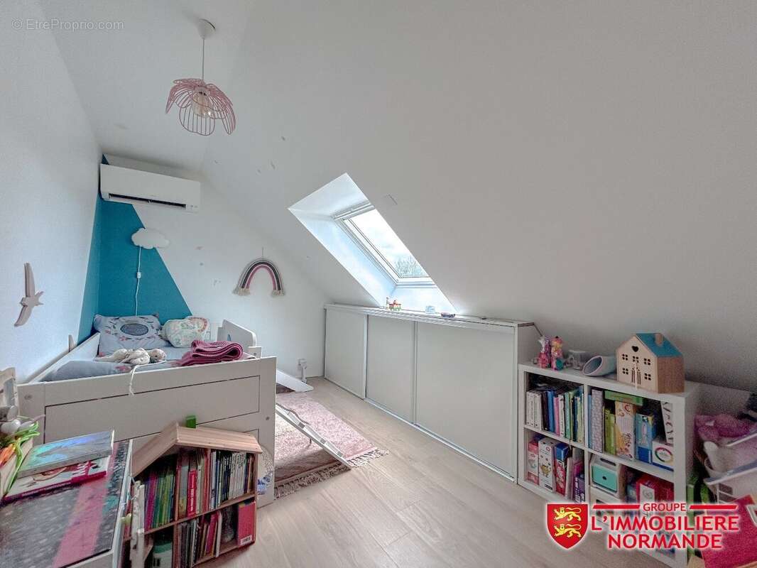 Maison à ROSNY-SUR-SEINE