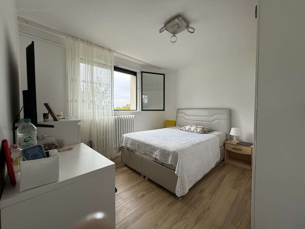 Maison entierement renovee avec gout / quartier calme - photo 10