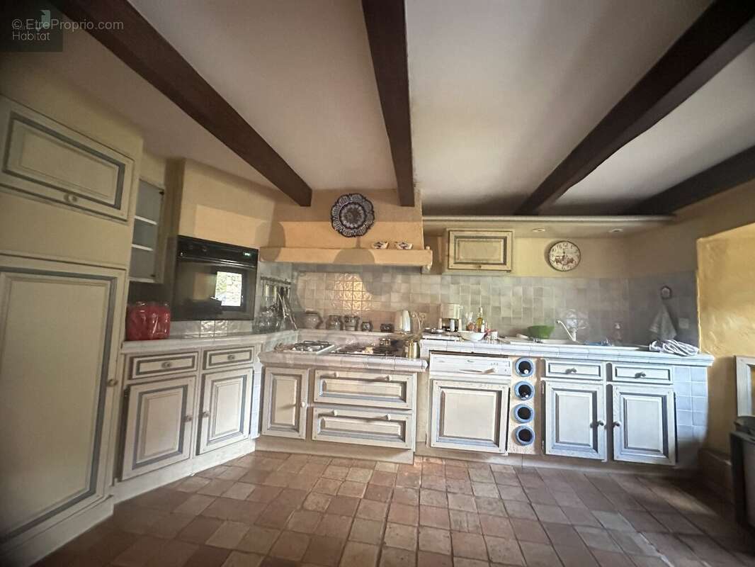Maison à MEZILHAC