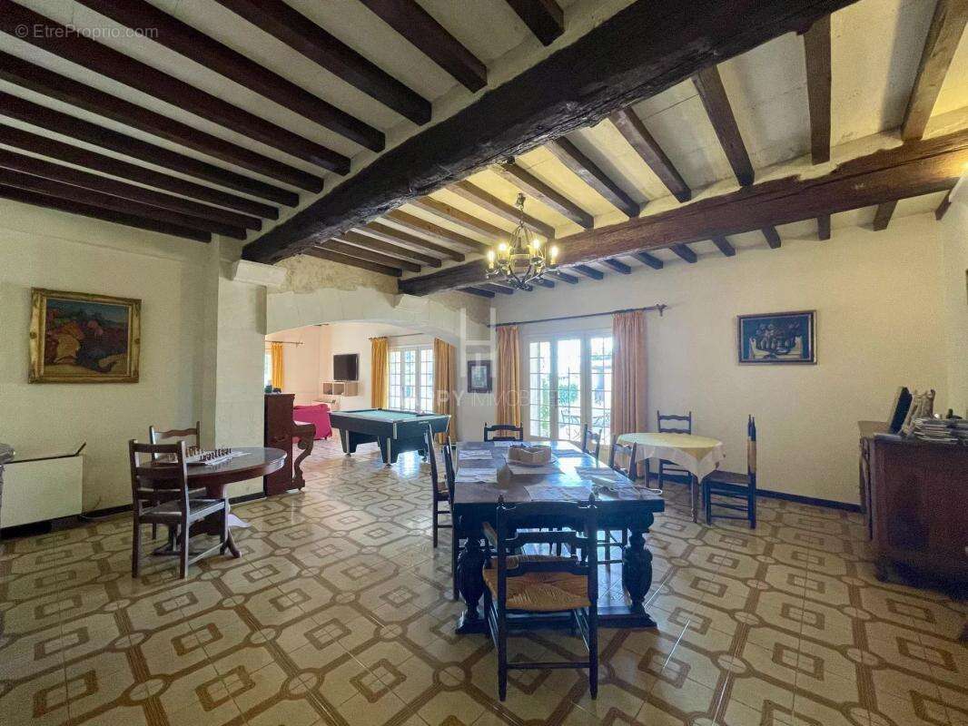 Maison à FONTVIEILLE